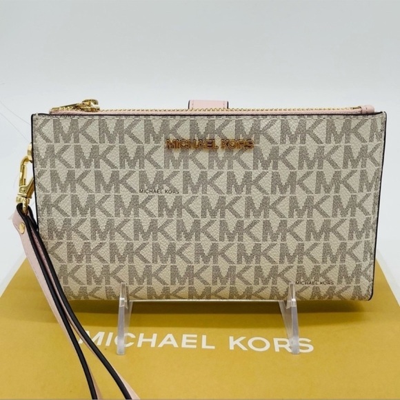 Michael Kors Large Double Zip Wallet Wristlet Leather Vanilla/Light Pink - Picture 1 of 7